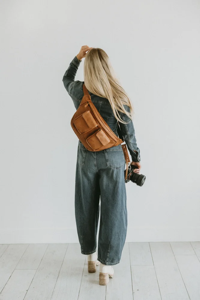 Kindlycamerabags XL Photographer's Sling Bag