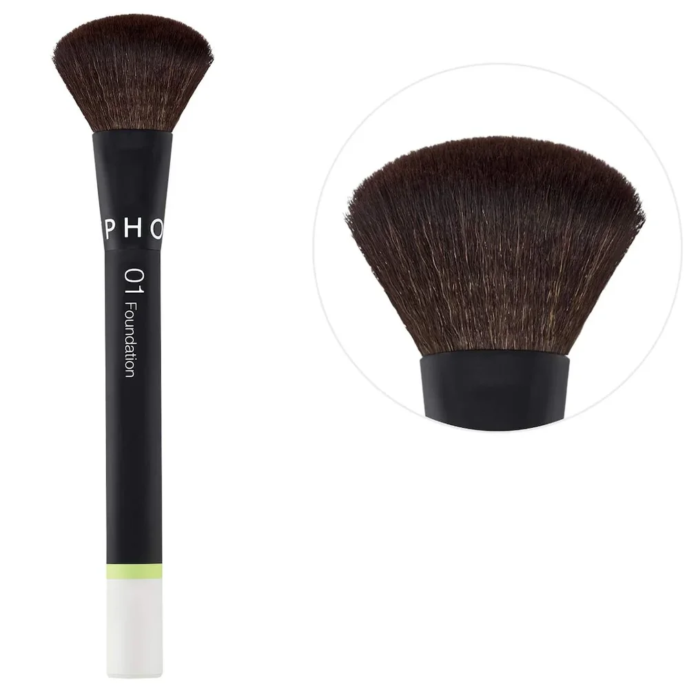 Essential Brush, 01 Foundation
