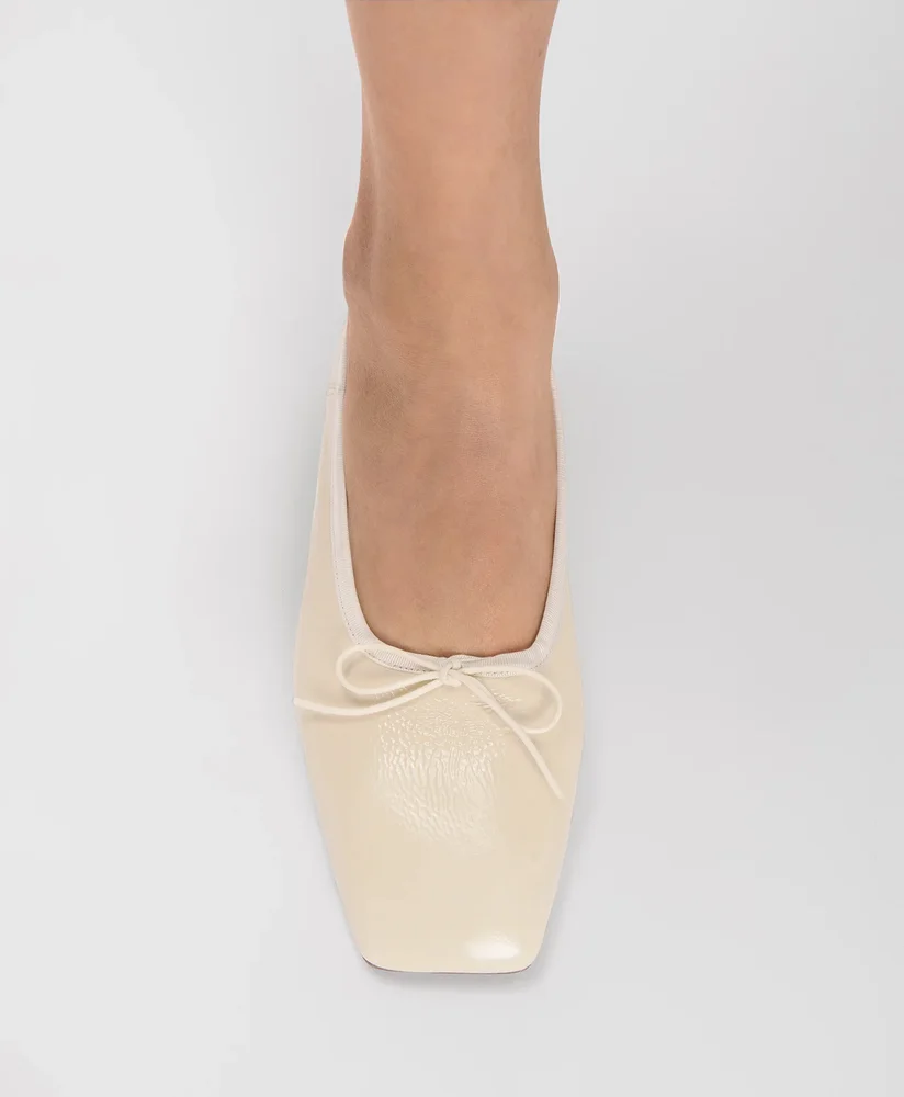 Square Toe Ballerina - Anise Raffia