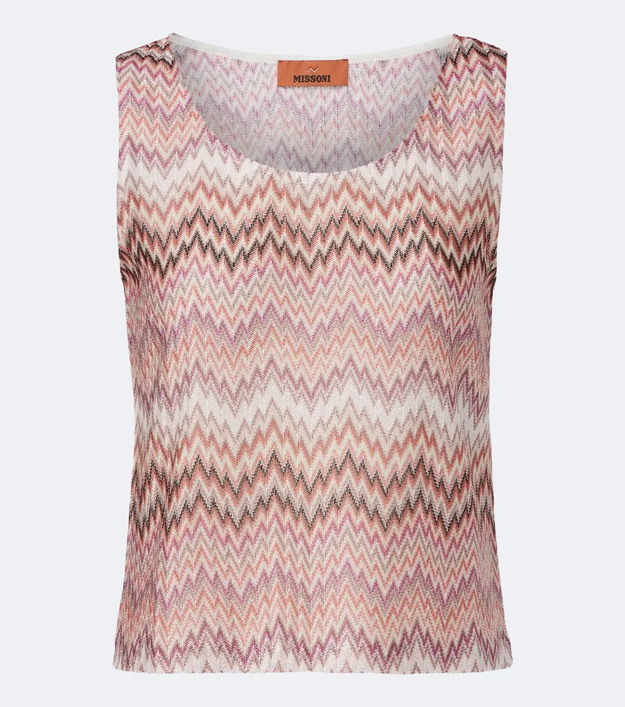 Zigzag knitted top