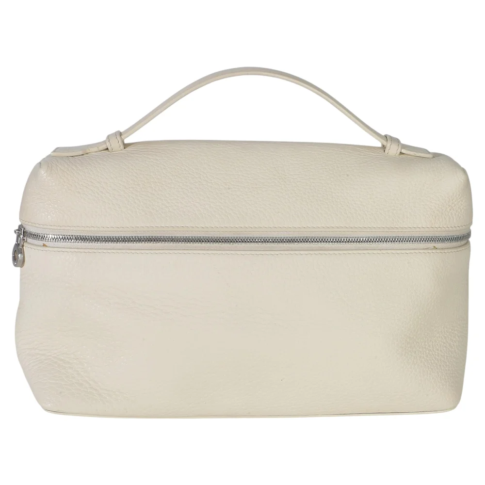 Pre-Owned Cream Grained Calfskin Extra Pocket L27