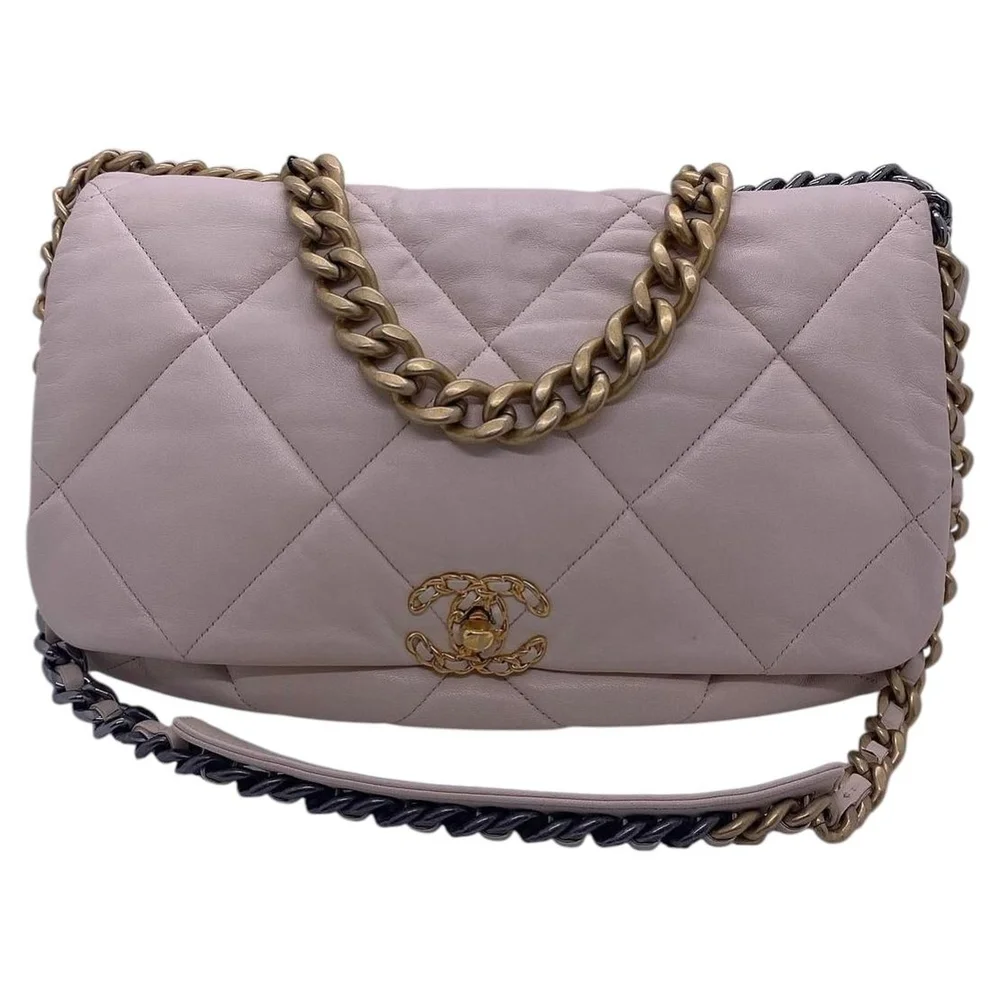 Pre-Owned 19 Maxi Flap Bag Quilted Lambskin, Mixed Hardware