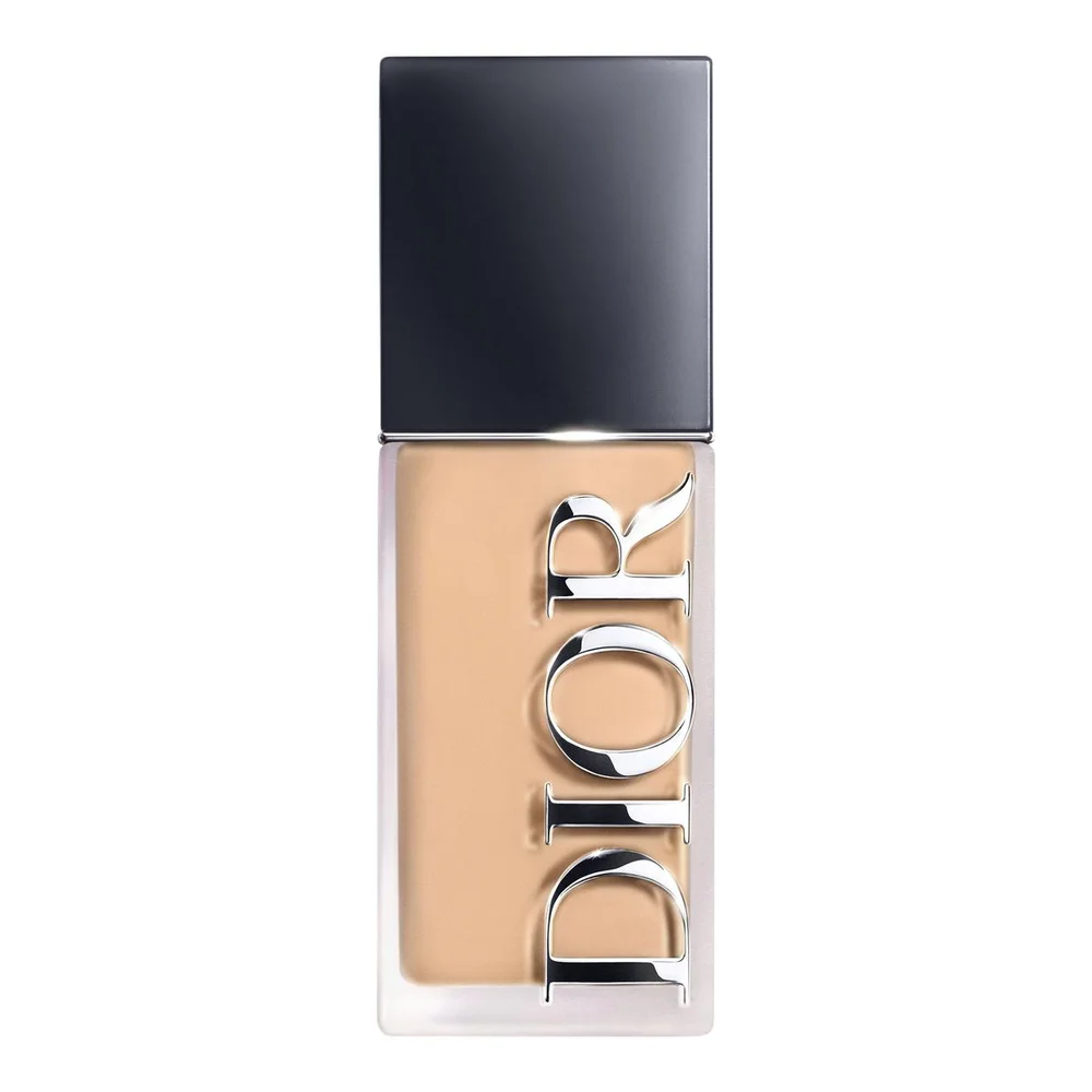 Forever Skin Wear Blurring Natural Matte Foundation 24h Ultra Wear