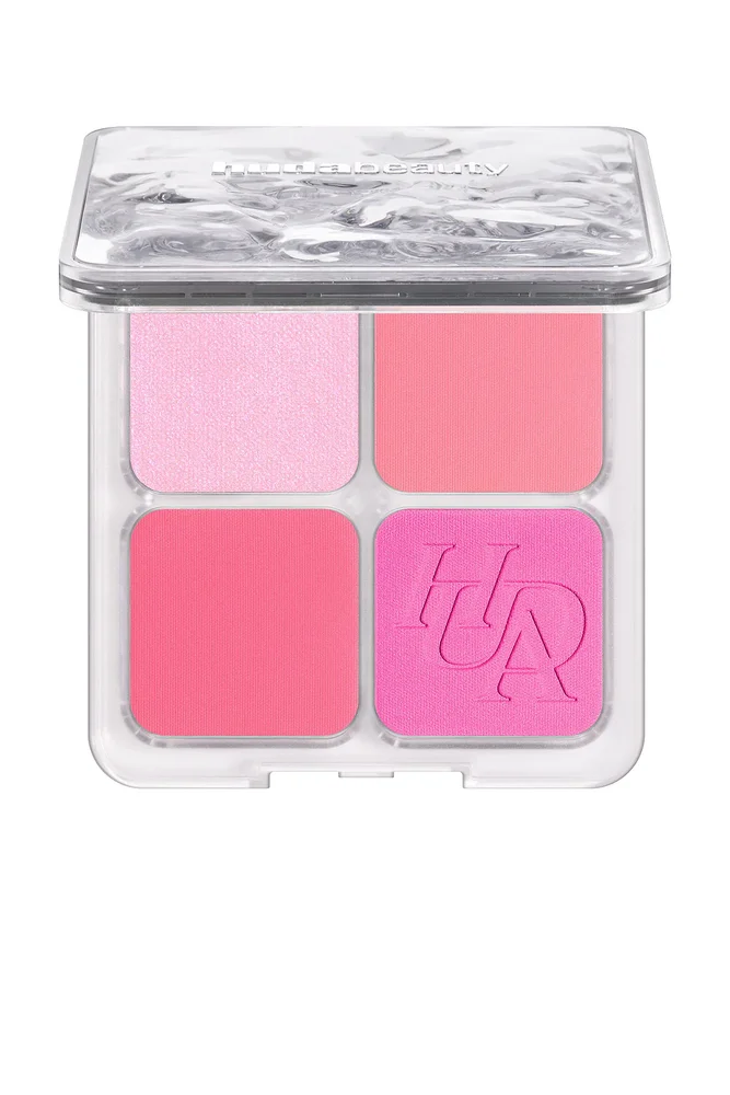 Blush Filter Blurring Blushlighters Palette in Baby Pink