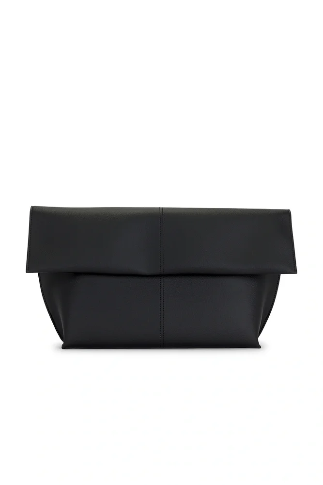 Seamed Clutch