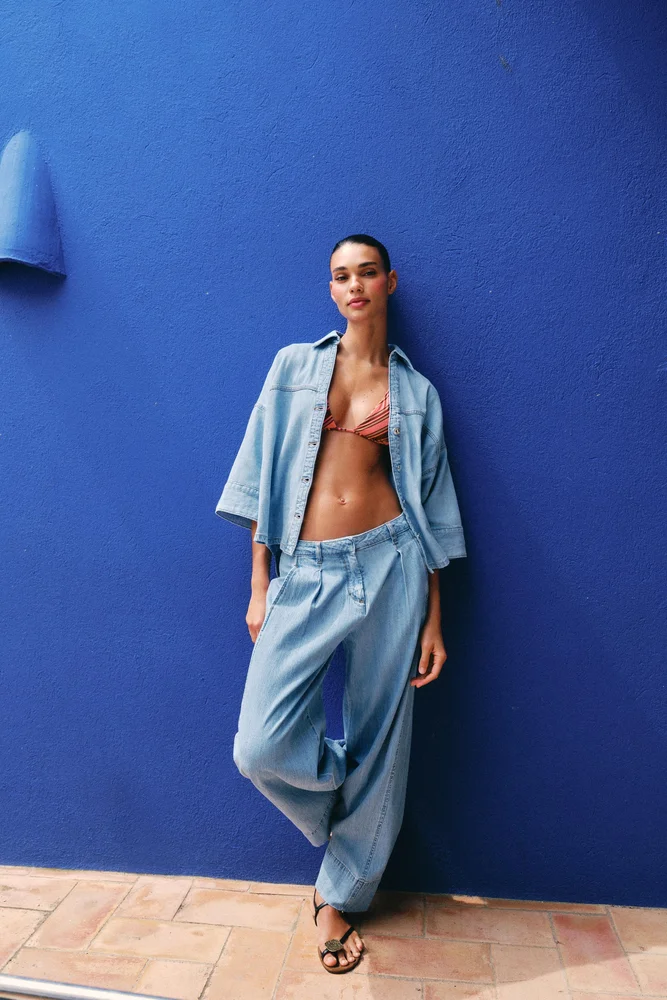 Shirt and Z1975 Wide Leg Pleated Jeans Set
