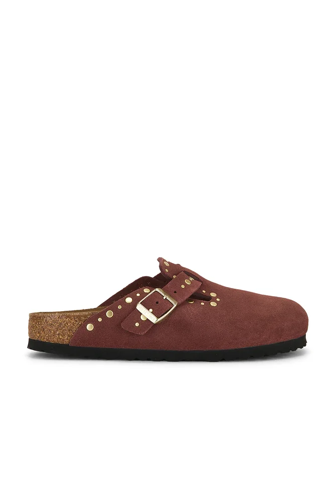 Boston Rivets Clog
