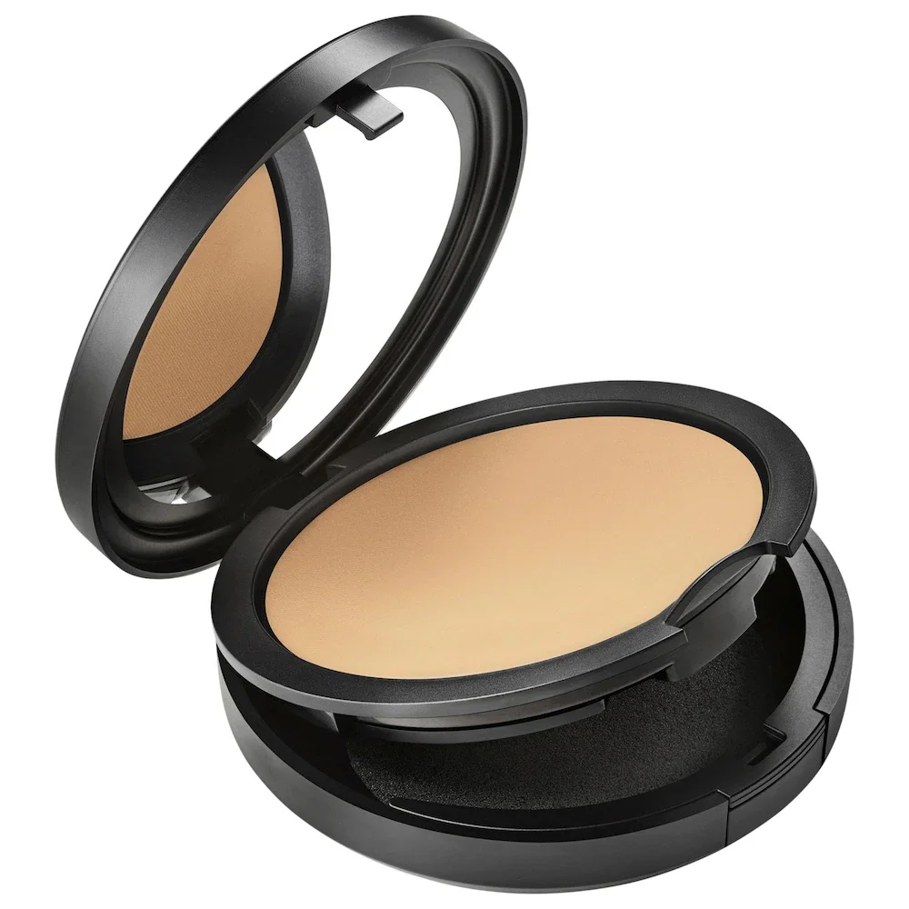 Studio Fix Powder Plus Foundation with 24HR Oil Control + Blur-Matte Finish in C30