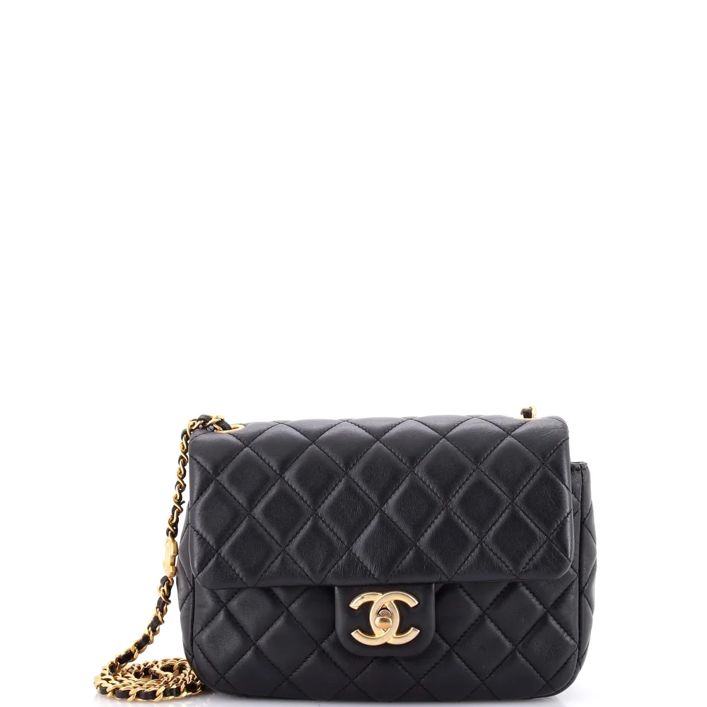 Pre-Owned Chanel Coco de Toi Heart Chain Square Flap Bag Quilted Lambskin Small
