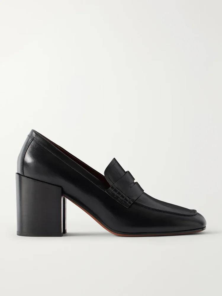 Leather pumps