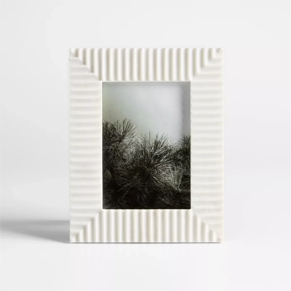 Fluted White Marble 5x7 Picture Frame