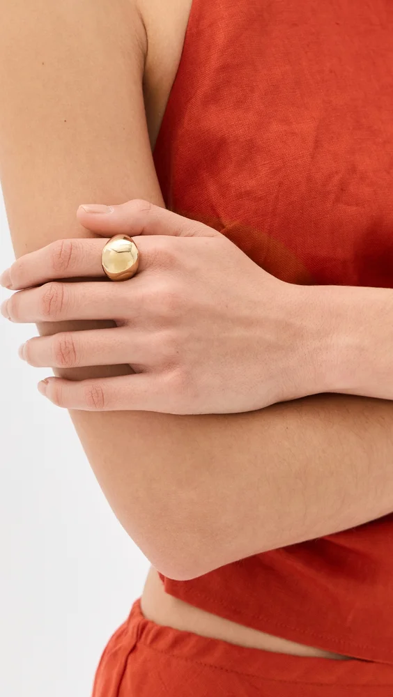 Nelle Ring