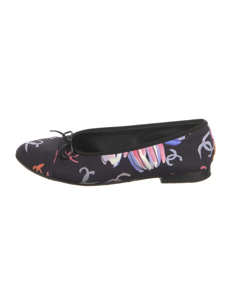 Interlocking CC Logo Satin Ballet Flats