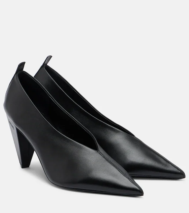 Origami Cubic leather pumps