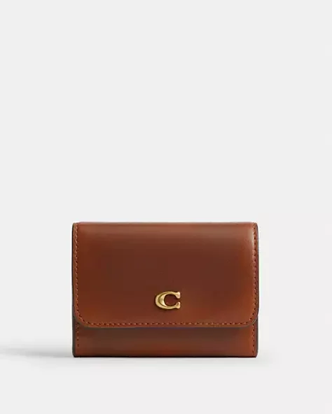 Essential Flap Card Case In Loved Leather