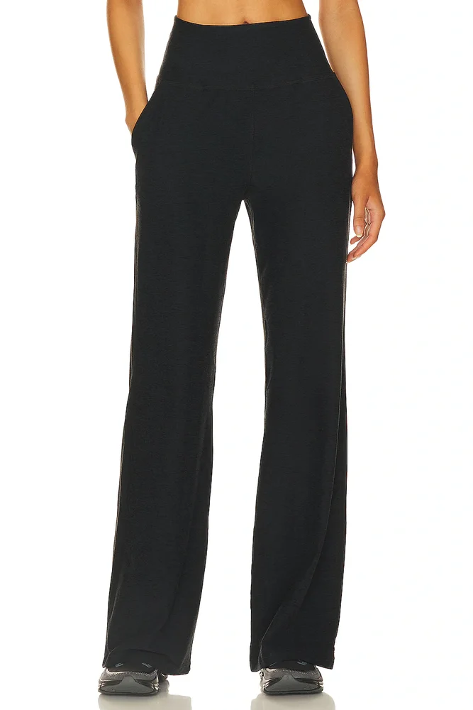 Supersoft Cropped Peri Pant in Black