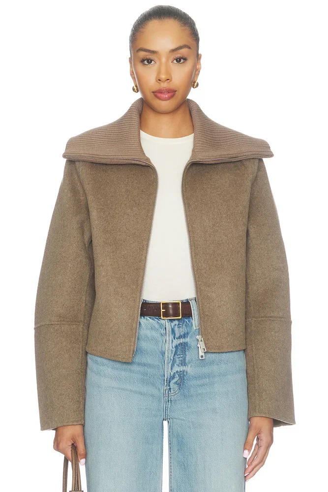 Sacleo Jacket