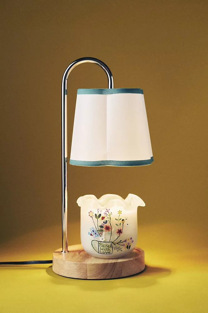 Scalloped Shade Candle Warmer Lamp