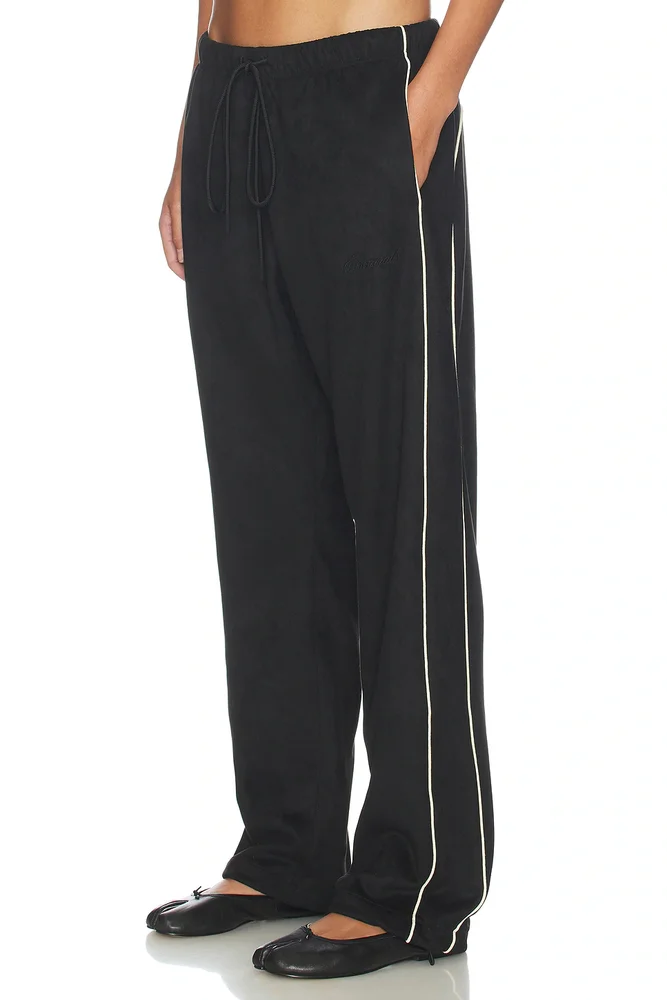 Signature Relaxed Pant
