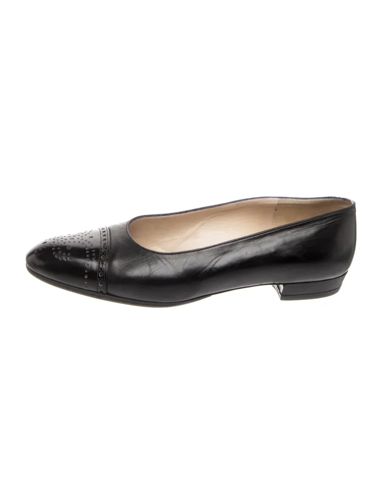 Pre-Owned Vintage Interlocking CC Logo Flats