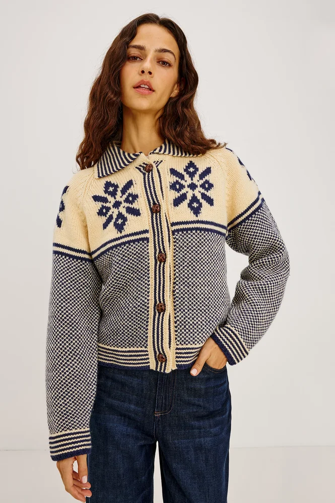 Hilde Cardigan, Snowflake
