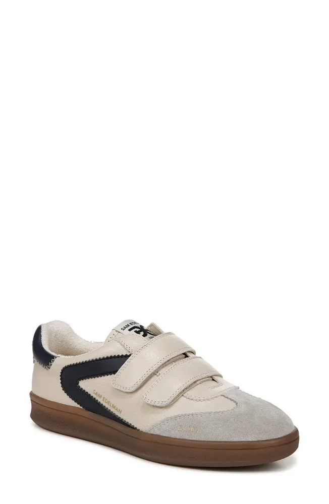 Talia Sneaker