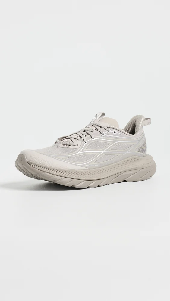 Mach Remastered Sneakers in Putty and Cement