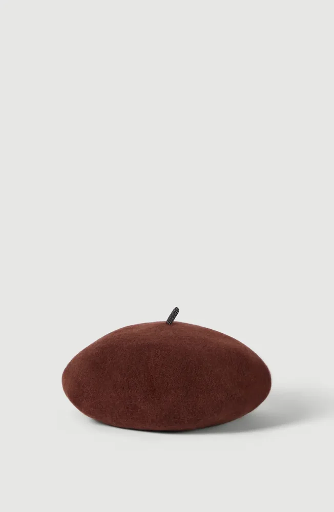 Wool beret with precious detail
