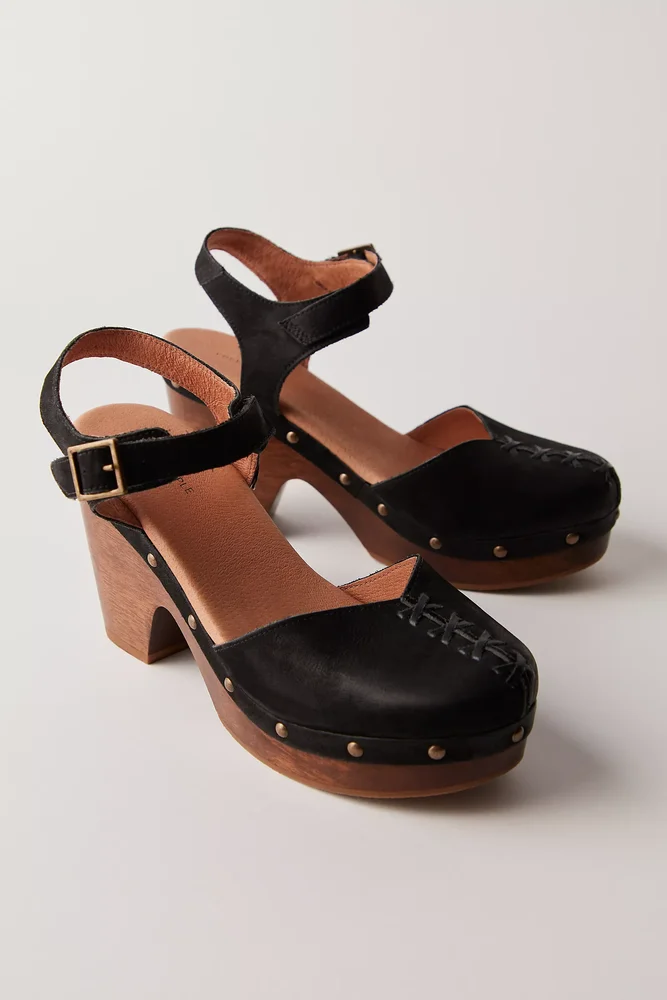 Doub's Clogs