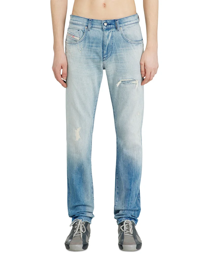 D-Strukt Slim Fit Distressed Jeans in Denim