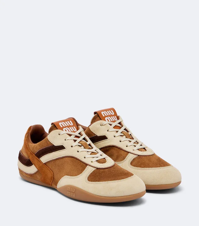 Gymnasium suede sneakers