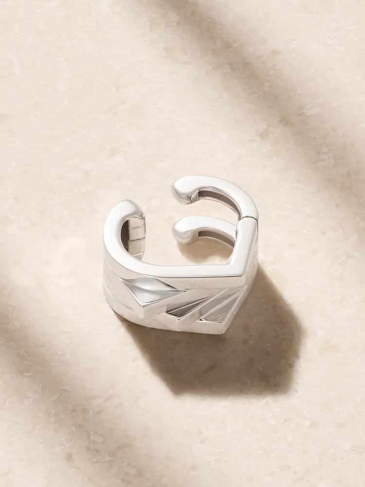 Antifer 18-karat white gold ear cuff