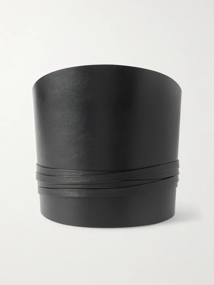 undone leather waist belt