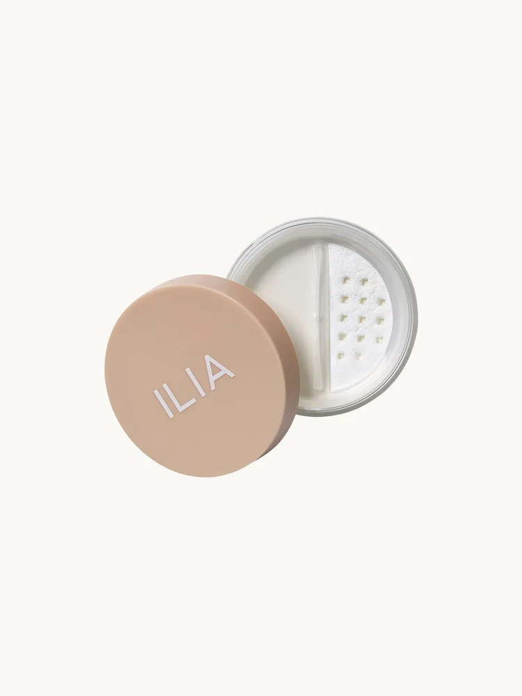 Soft Focus Setting Powder in Fade Into You