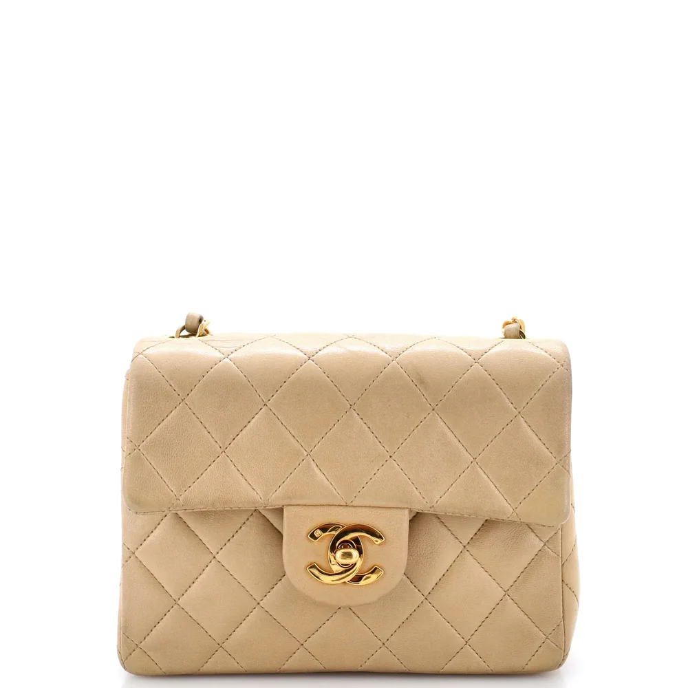 Pre-Owned Chanel Vintage Square Mini Classic Flap Bag 17cm