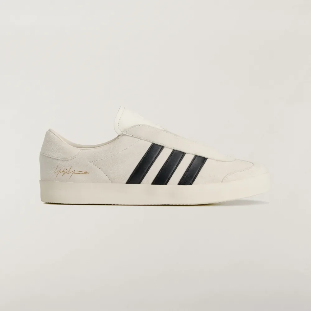 Gazelle Shoes in Off White/Off White/Black