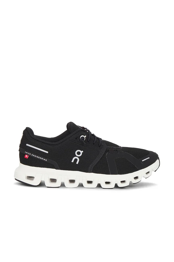 Cloud 6 Sneaker in Black White