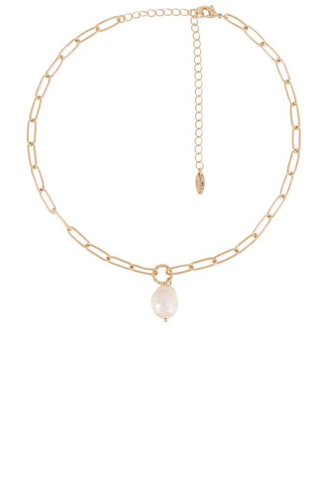 Pearl Pendant Necklace