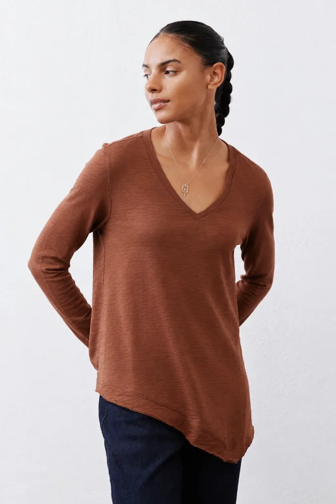 New Angle V-Neck Long Sleeve Top