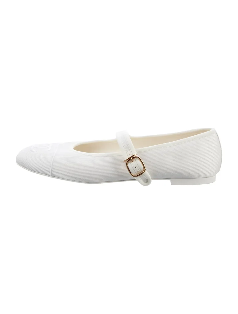 Pre-Owned Interlocking CC Logo Embroidered Accent Mary Jane Flats
