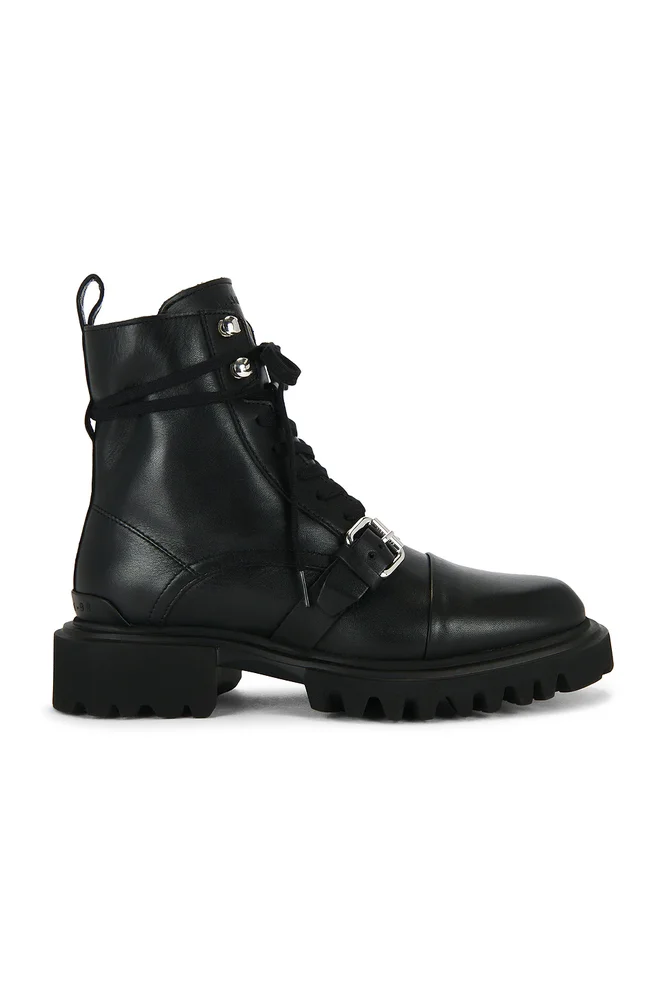 Tori Boot