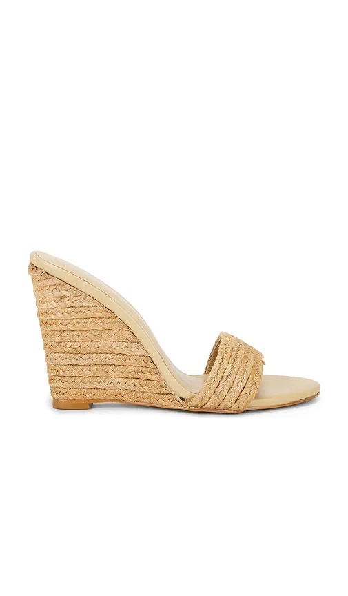 Mille Wedge RAYE