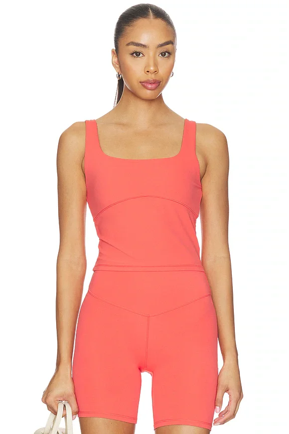 Vuori All The Form Tank