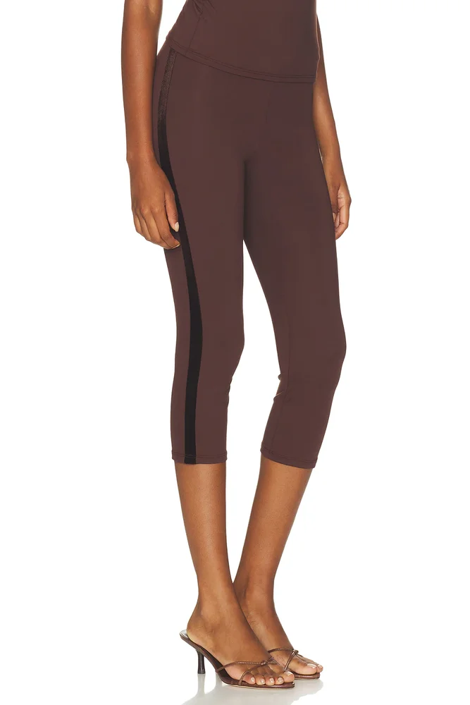 Right Bank Capri Pant