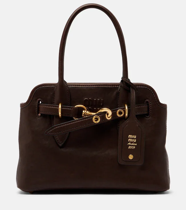 Aventure Small leather shoulder bag