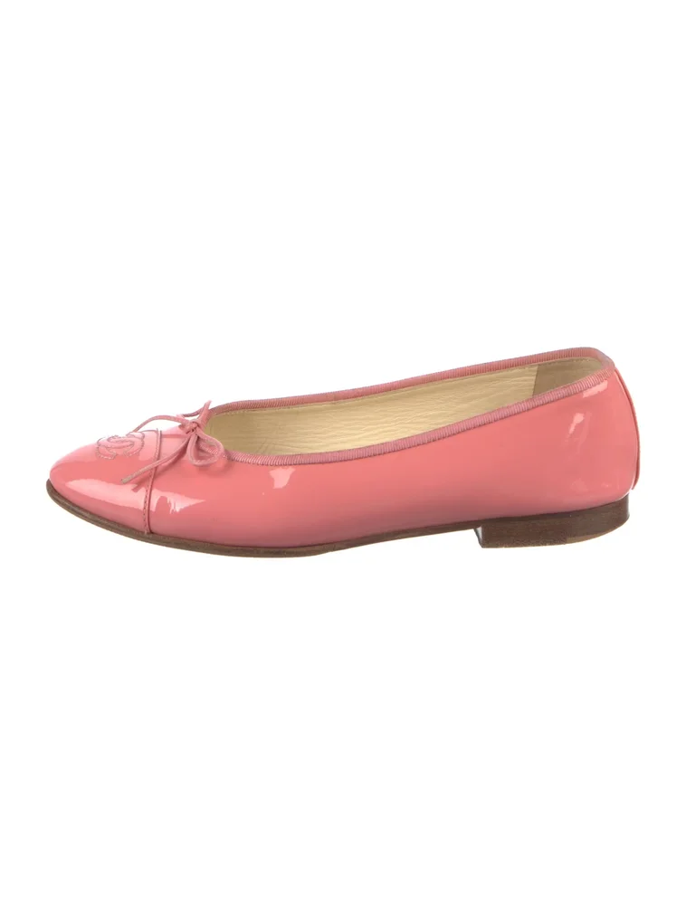 Pre-Owned Interlocking CC Logo Patent Leather Ballet Flats
