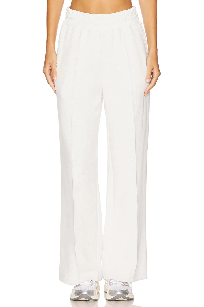 The Wide Leg 30" Pant
