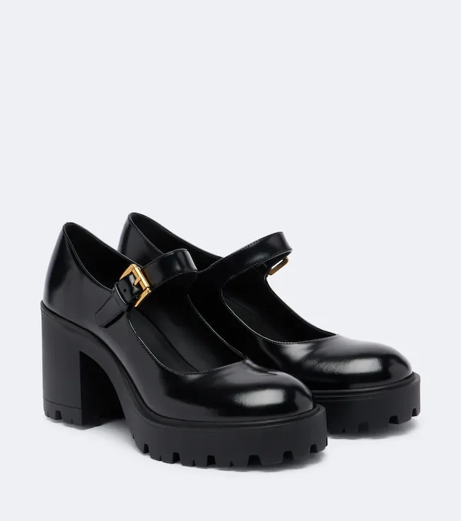 Patent leather Mary Jane pumps