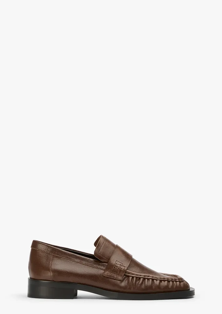 Grand Loafer in Choc Vintage Leather