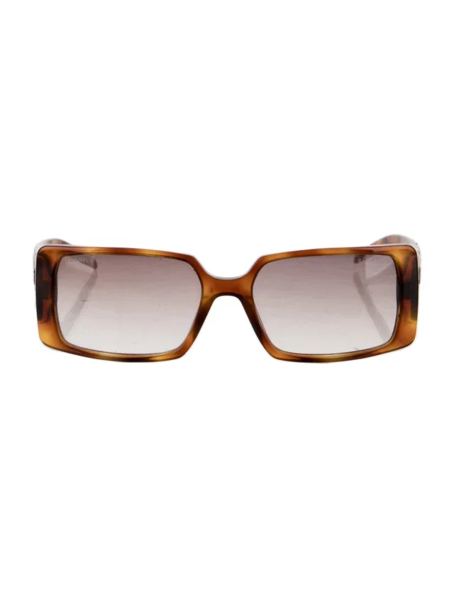 Vintage Interlocking CC Logo Sunglasses